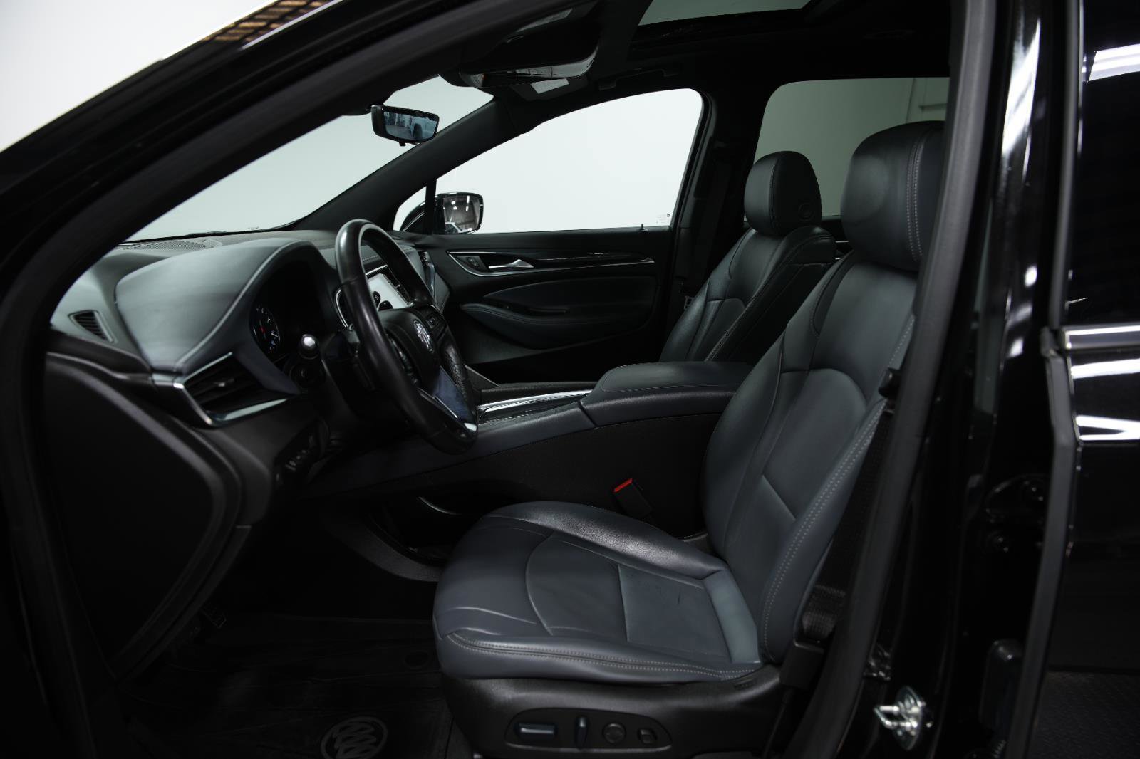 Used 2024 Buick Enclave Premium w/ Experience Buick Package image 28