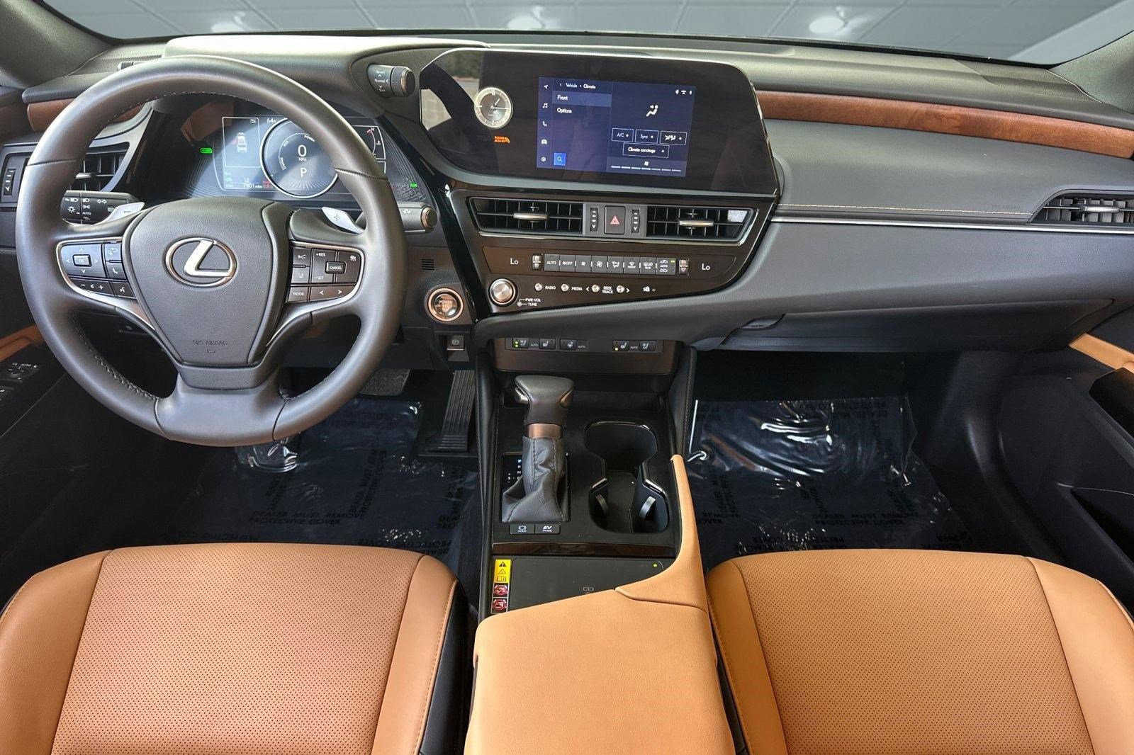 Used 2025 Lexus ES 300h w/ Premium Package image 16