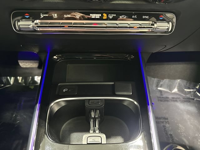 Used 2023 Mercedes-Benz GLB 250 4MATIC image 23