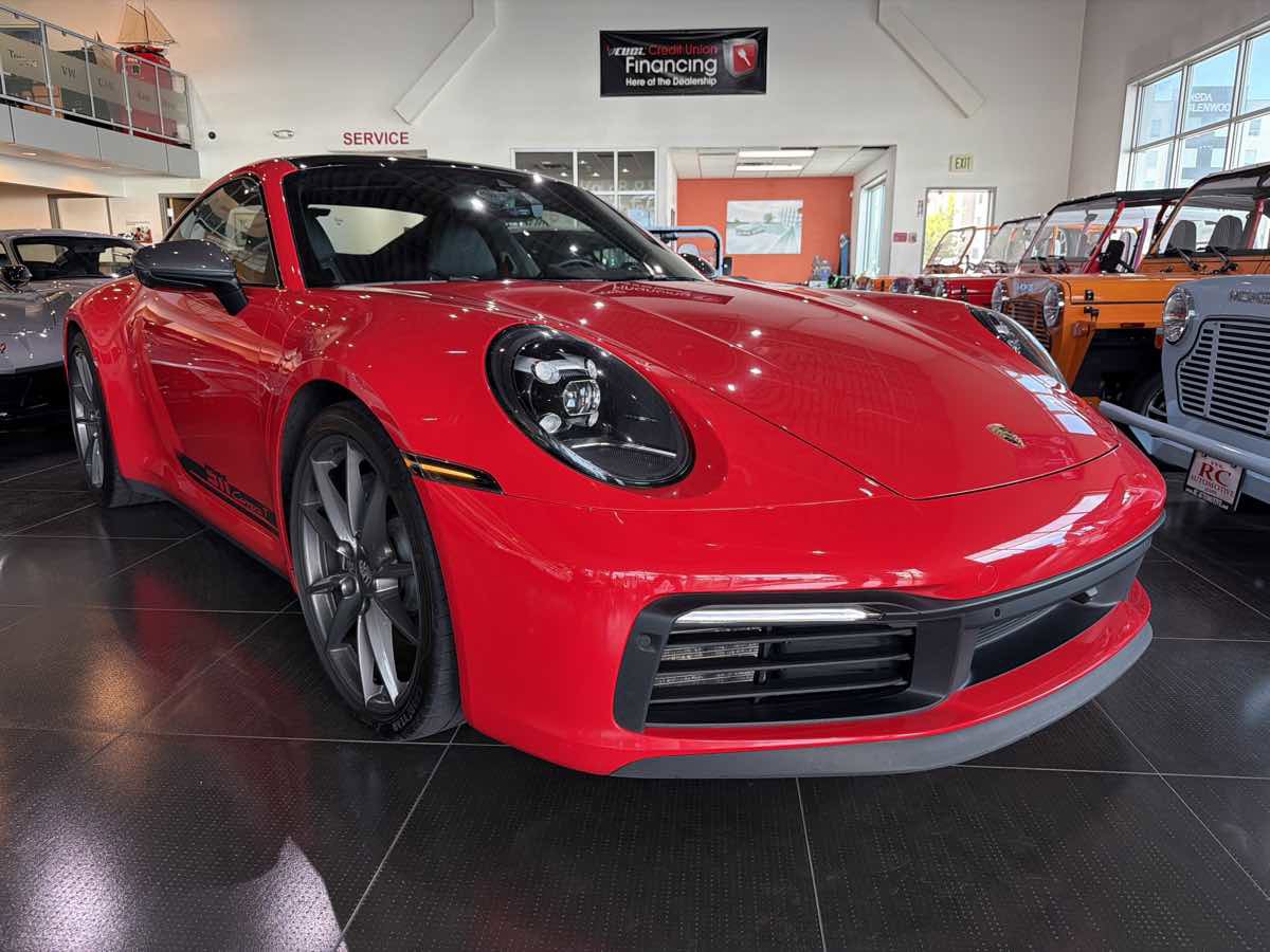 Used 2024 Porsche 911 Carrera T image 27