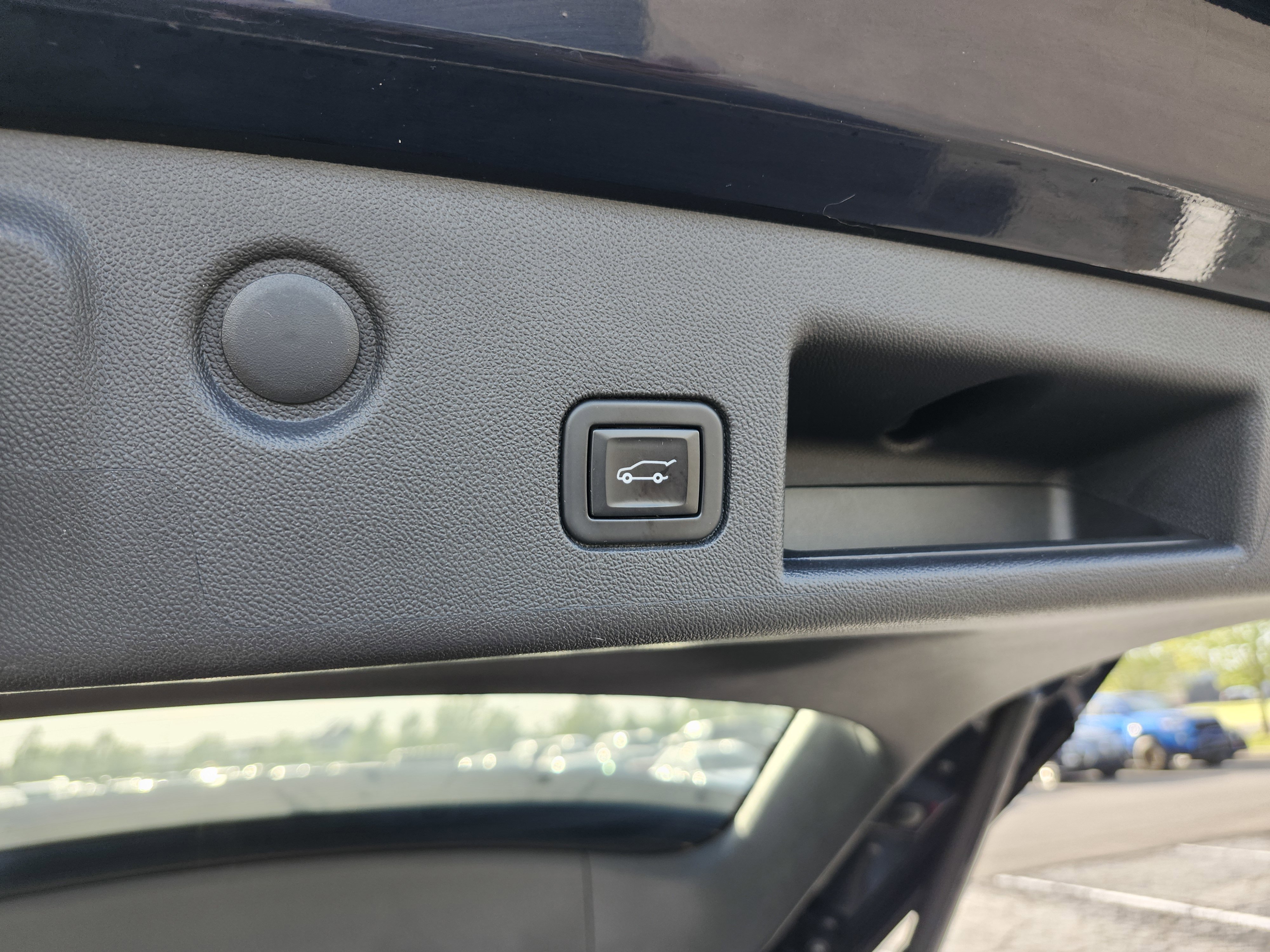 Used 2021 Chevrolet Equinox LT FWD image 24