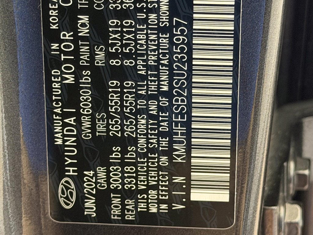 Used 2025 Genesis GV80 2.5T Standard AWD/4WD image 44