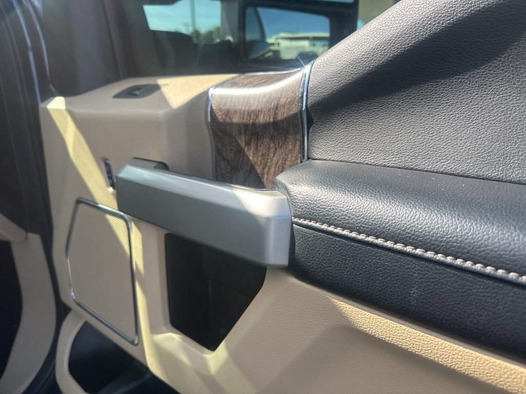 Used 2017 Ford F250 Lariat w/ Chrome Package AWD/4WD image 17