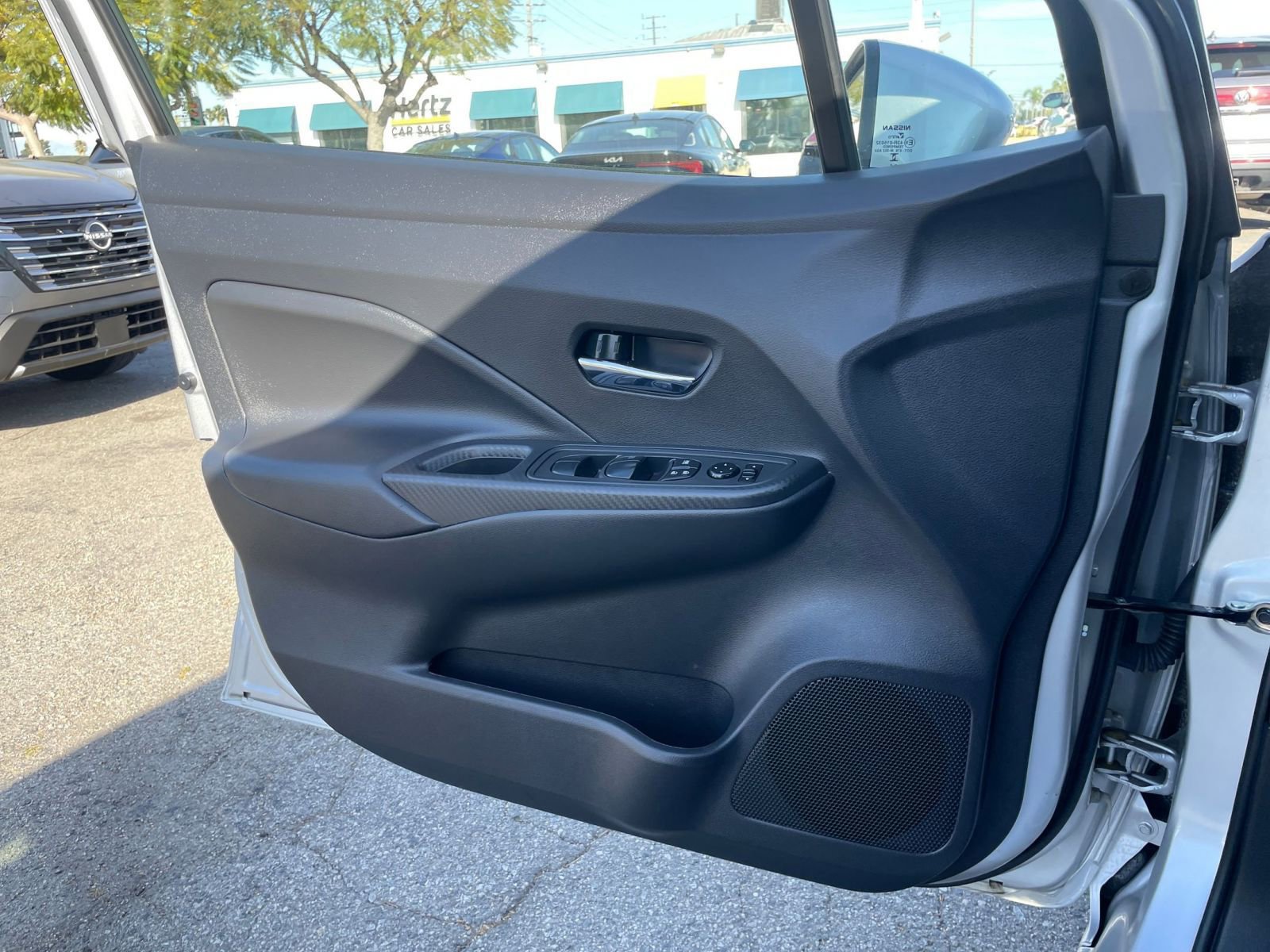 Used 2025 Nissan Versa SV image 18