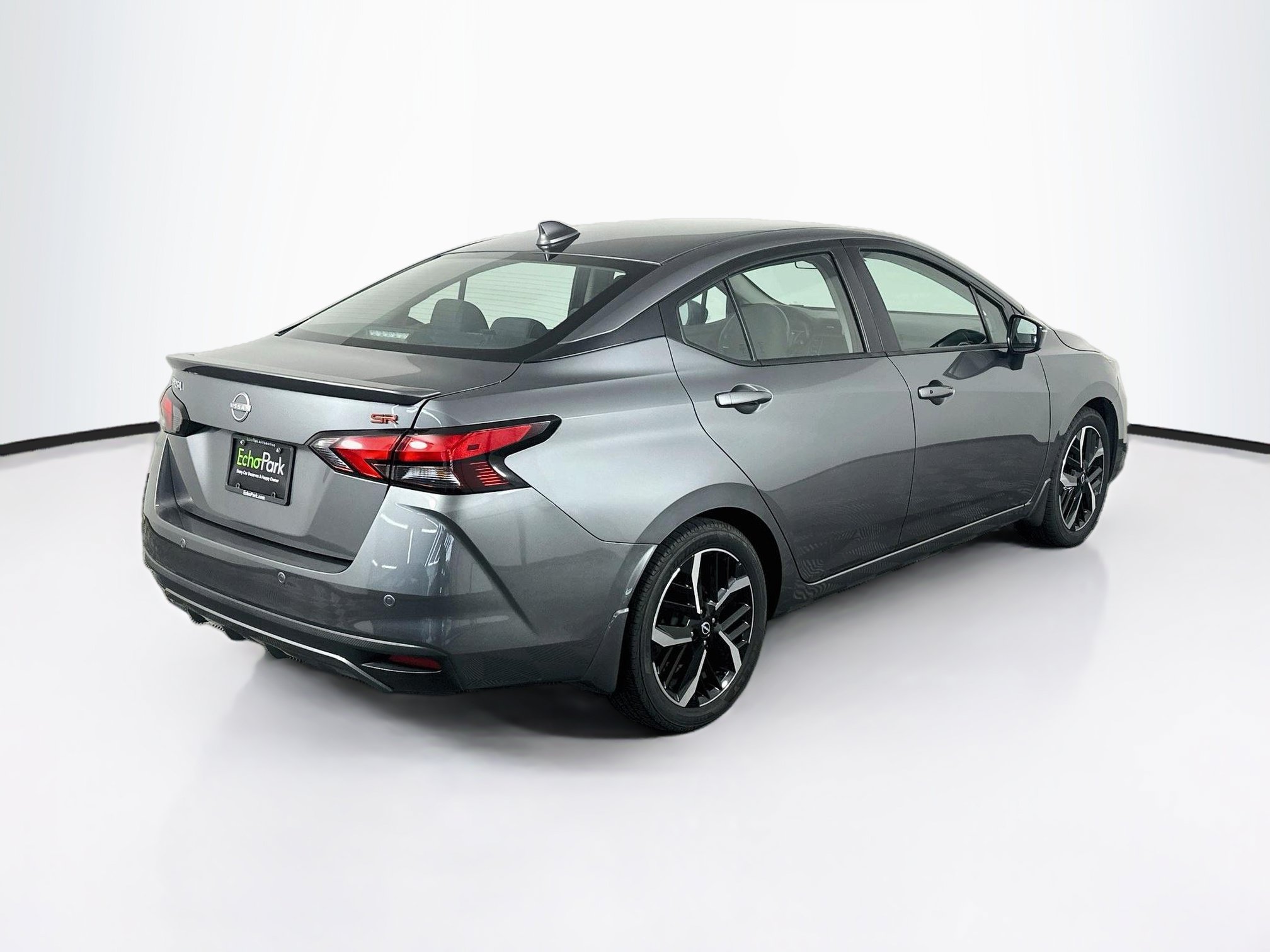 Used 2025 Nissan Versa SR w/ Trunk Package FWD image 9