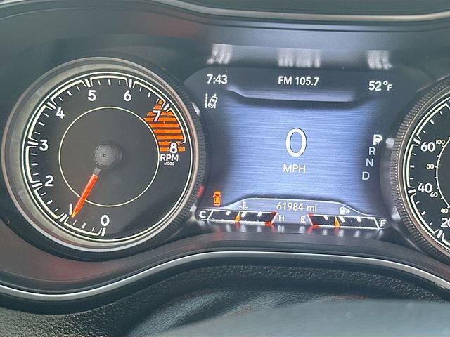 Used 2021 Jeep Cherokee Latitude Lux w/ Comfort/Convenience Group AWD/4WD image 13