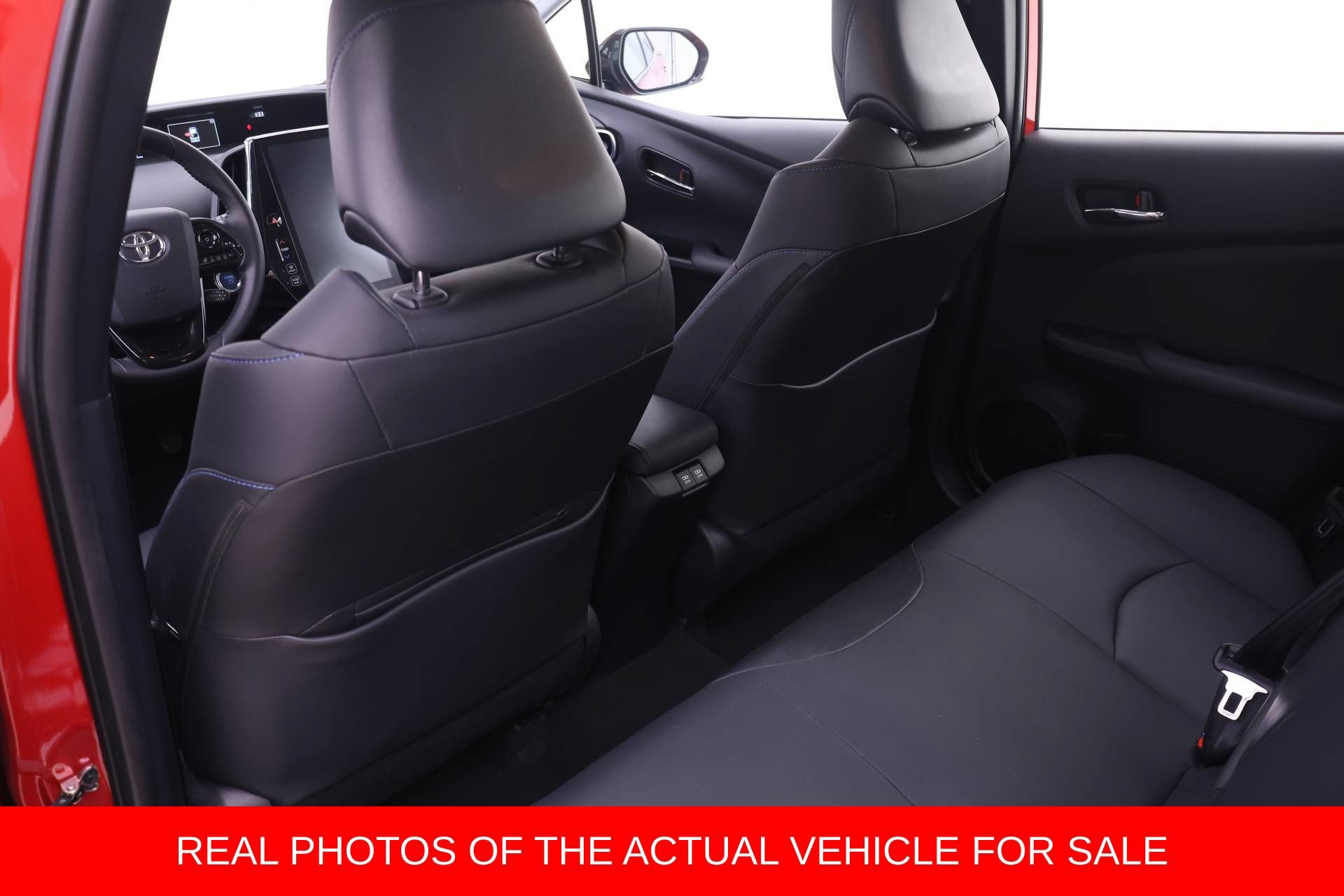 Certified 2019 Toyota Prius Limited w/ Premium Convenience Package FWD image 12