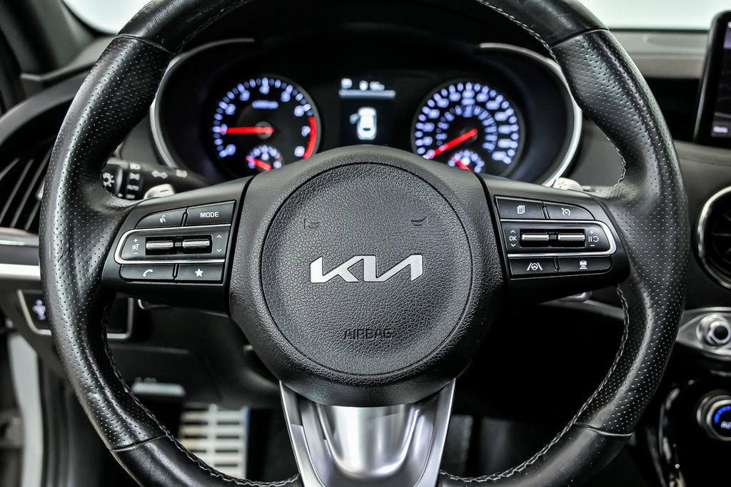 Used 2022 Kia Stinger GT-Line AWD/4WD image 17