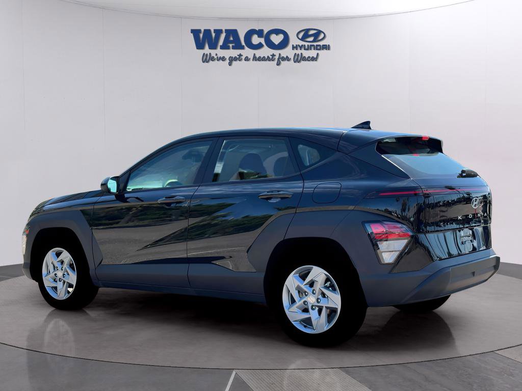 Used 2026 Hyundai Kona SE image 4