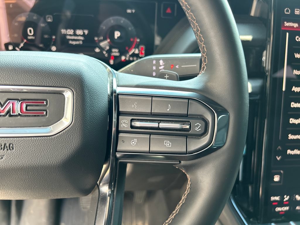 Used 2025 GMC Yukon AT4 w/ AT4 Premium Plus Package AWD/4WD image 23