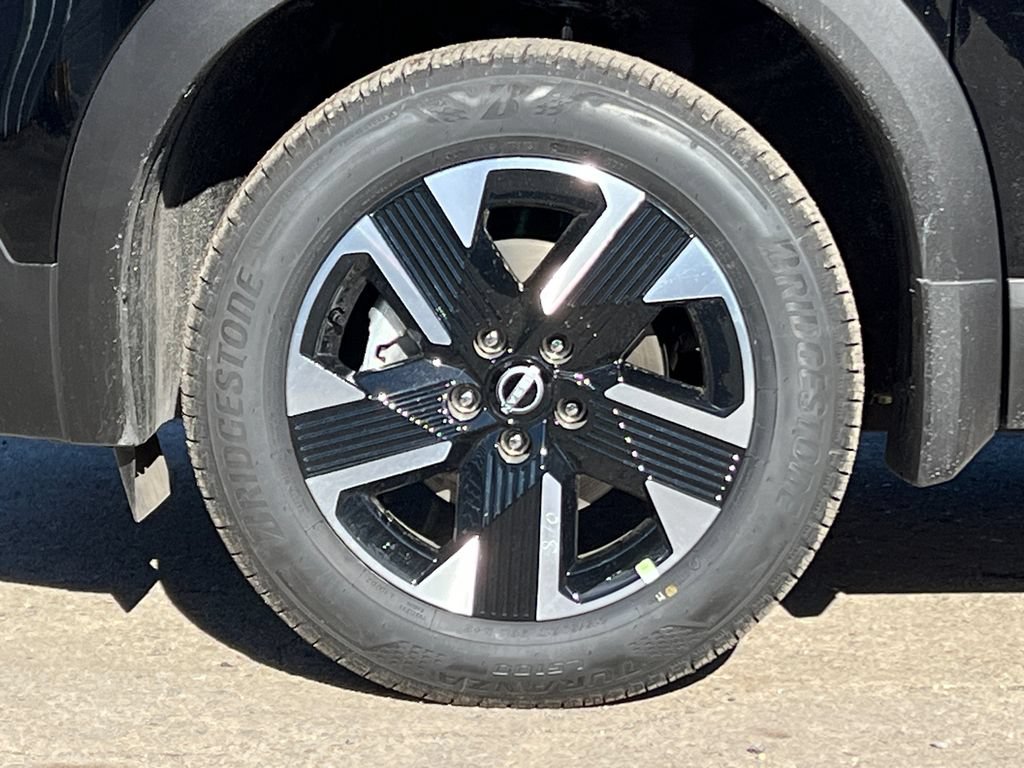 New 2026 Nissan Kicks SV w/ Cold Weather Package AWD/4WD image 5