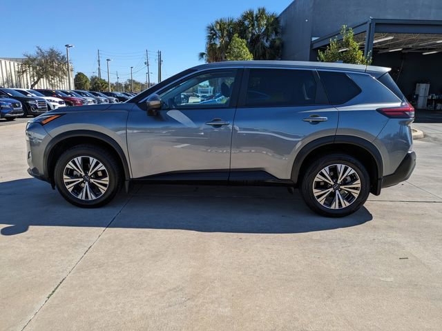 Used 2023 Nissan Rogue SV image 9