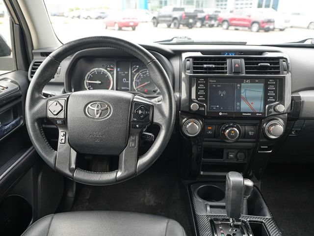 Used 2020 Toyota 4Runner TRD Off-Road Premium AWD/4WD image 28