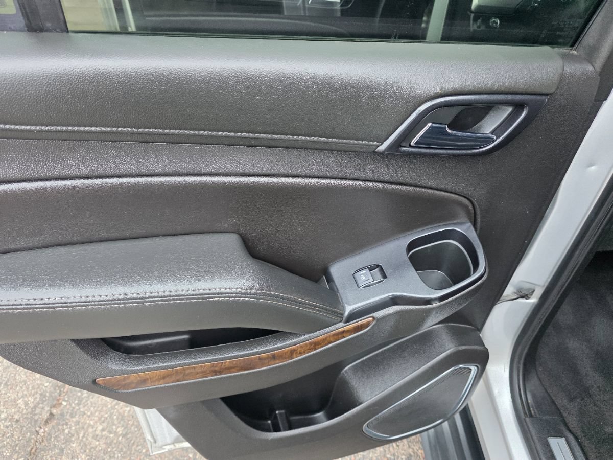 Used 2019 Chevrolet Tahoe LT RWD image 38