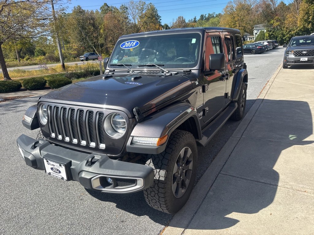 Used 2018 Jeep Wrangler Unlimited Sahara image 3