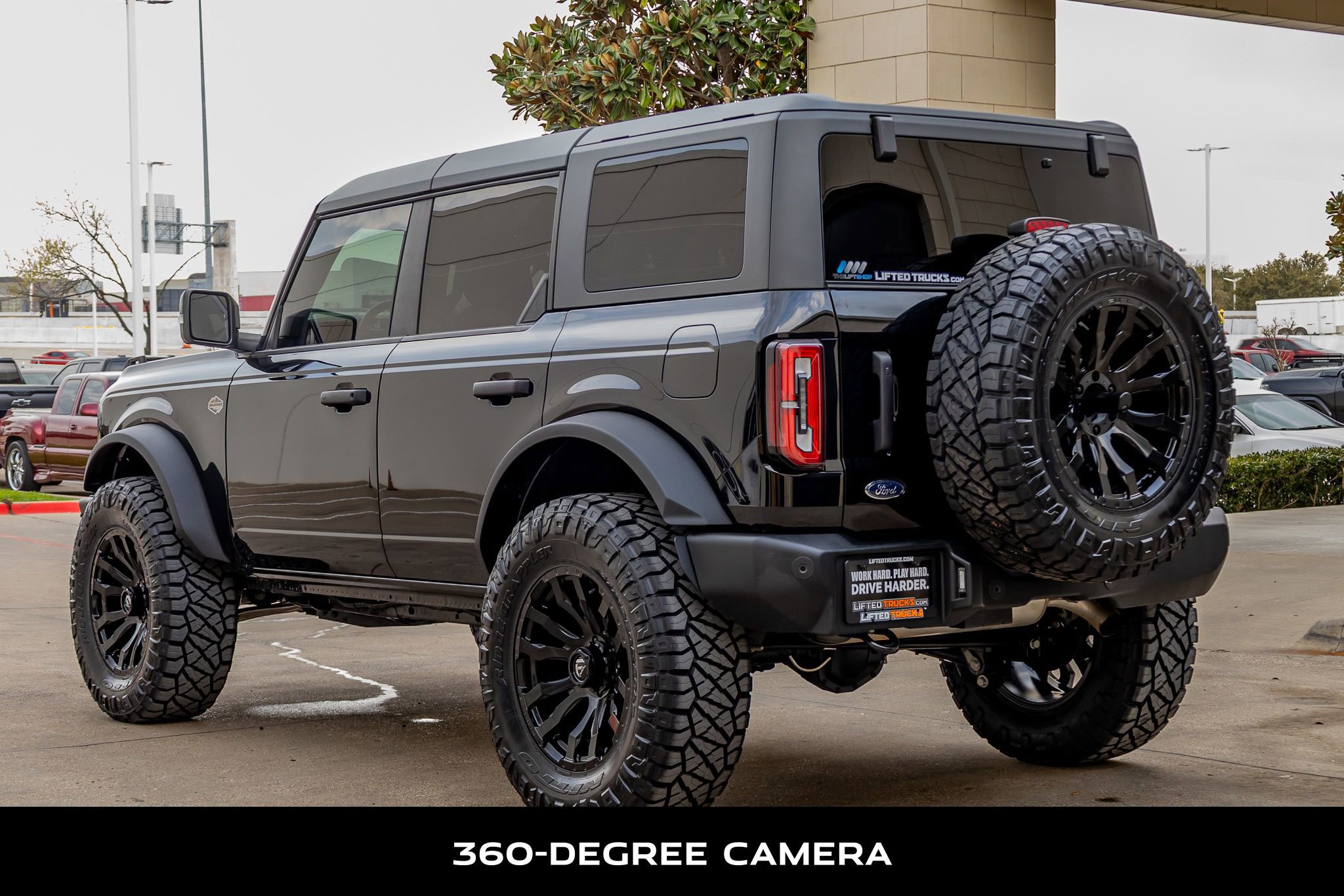 Used 2024 Ford Bronco Wildtrak image 7