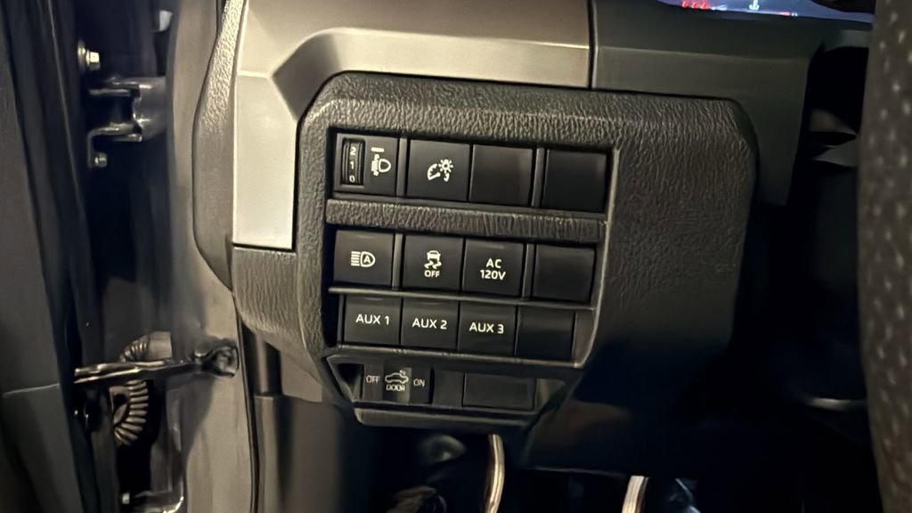 Used 2024 Toyota Tacoma TRD Off-Road w/ TRD Off Road Upgrade Package AWD/4WD image 31