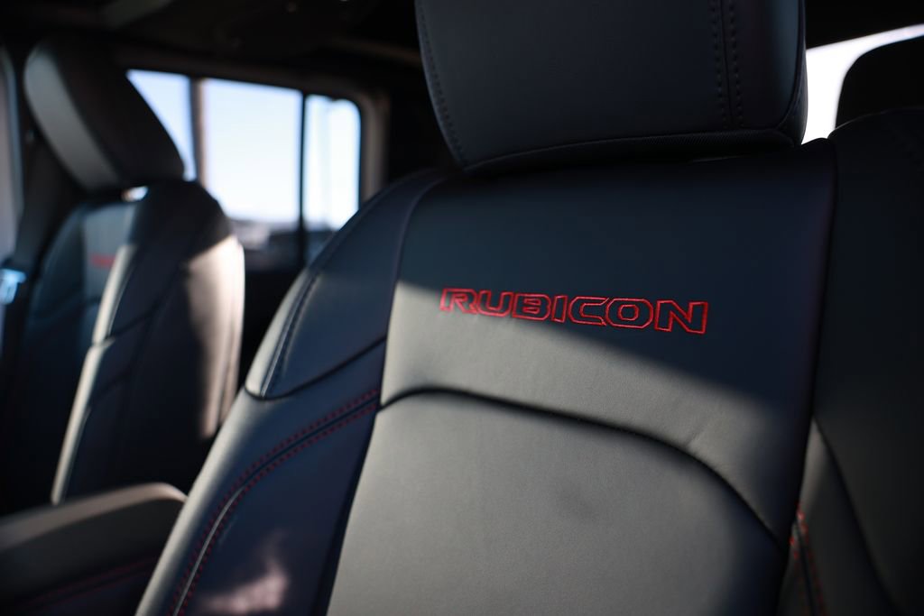 New 2026 Jeep Gladiator Rubicon AWD/4WD image 17