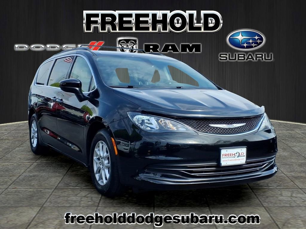 Used 2020 Chrysler Voyager Lxi FWD image 1