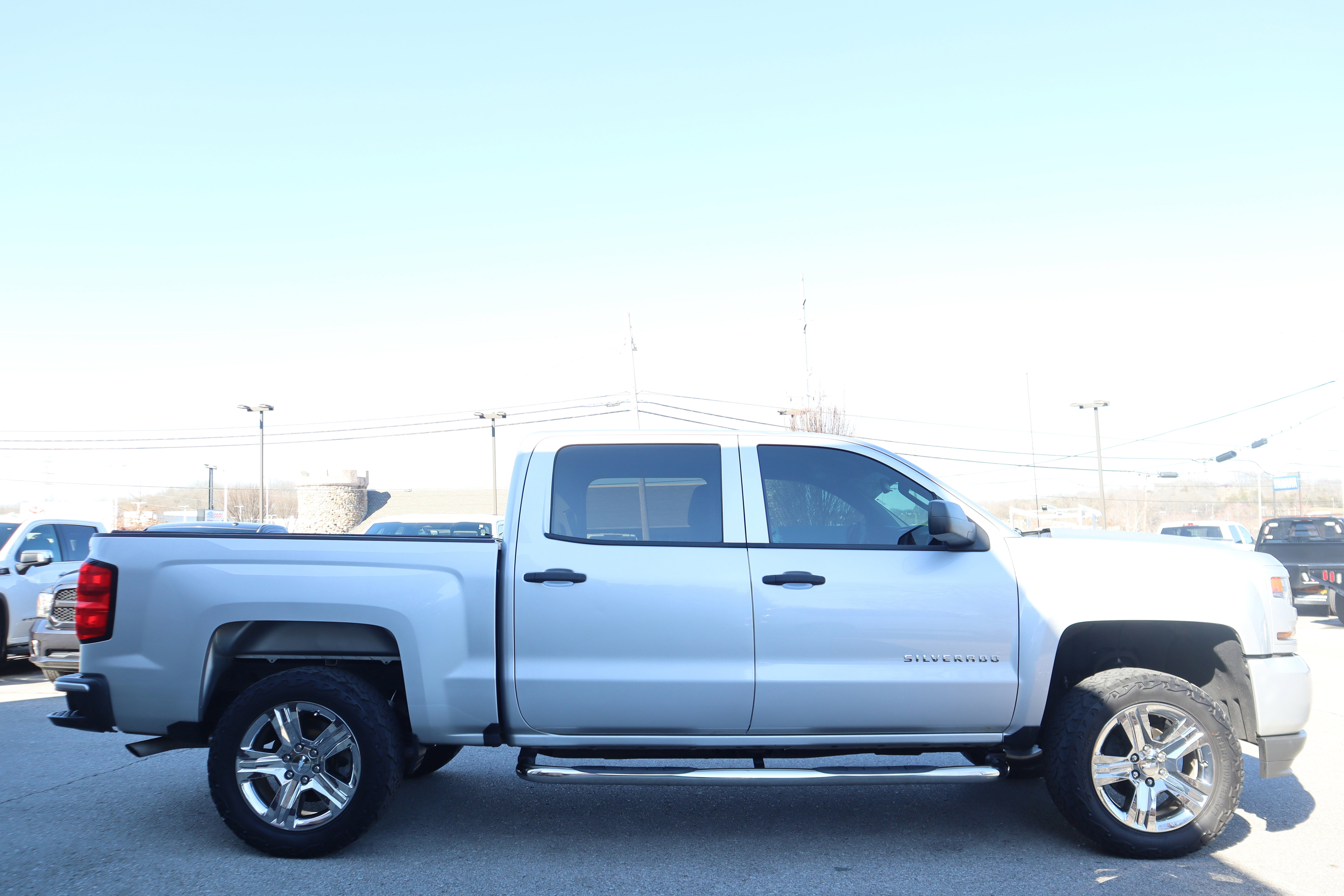 Used 2018 Chevrolet Silverado 1500 Custom w/ Custom Value Package image 6