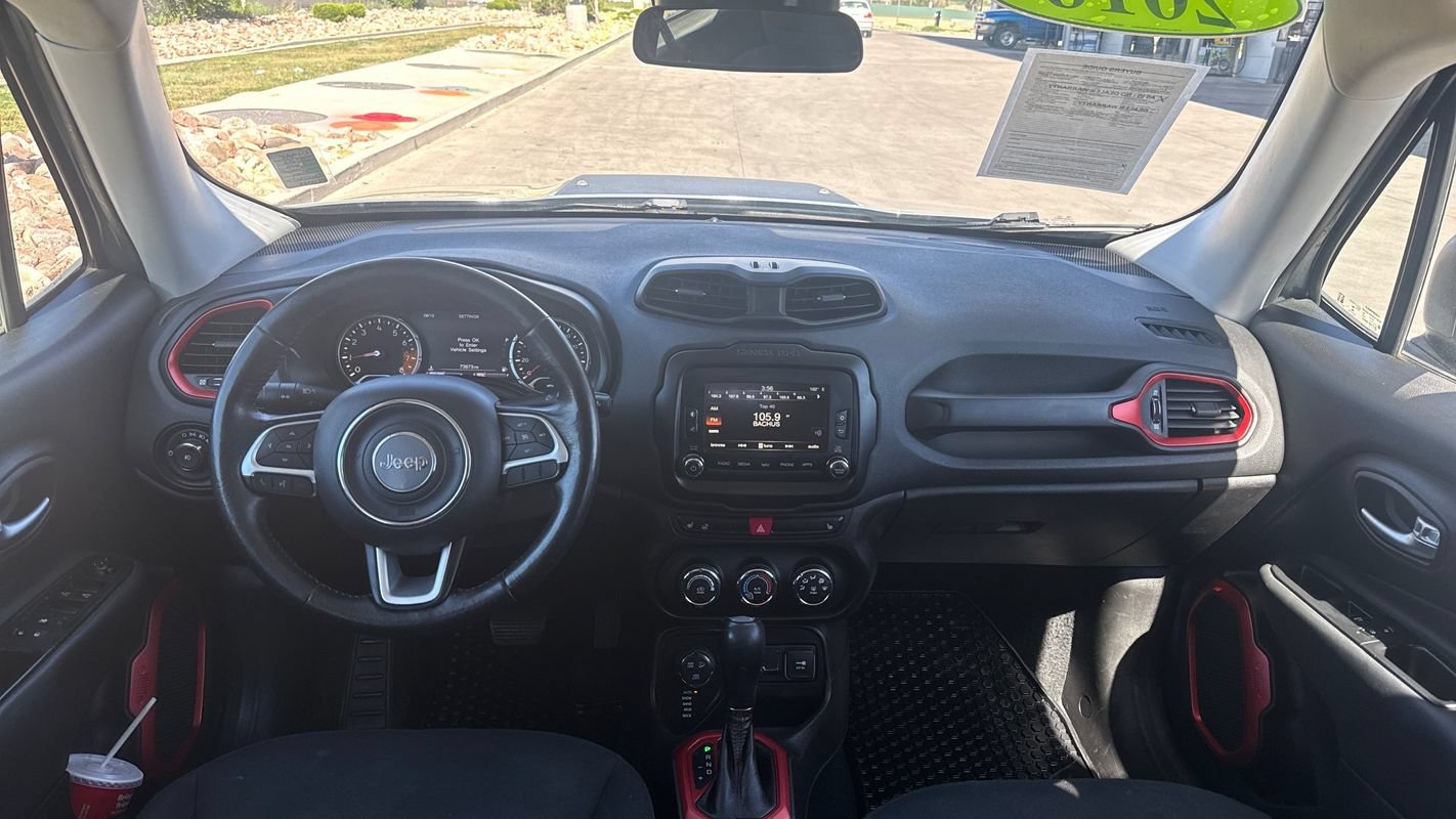 Used 2016 Jeep Renegade Trailhawk AWD/4WD image 28