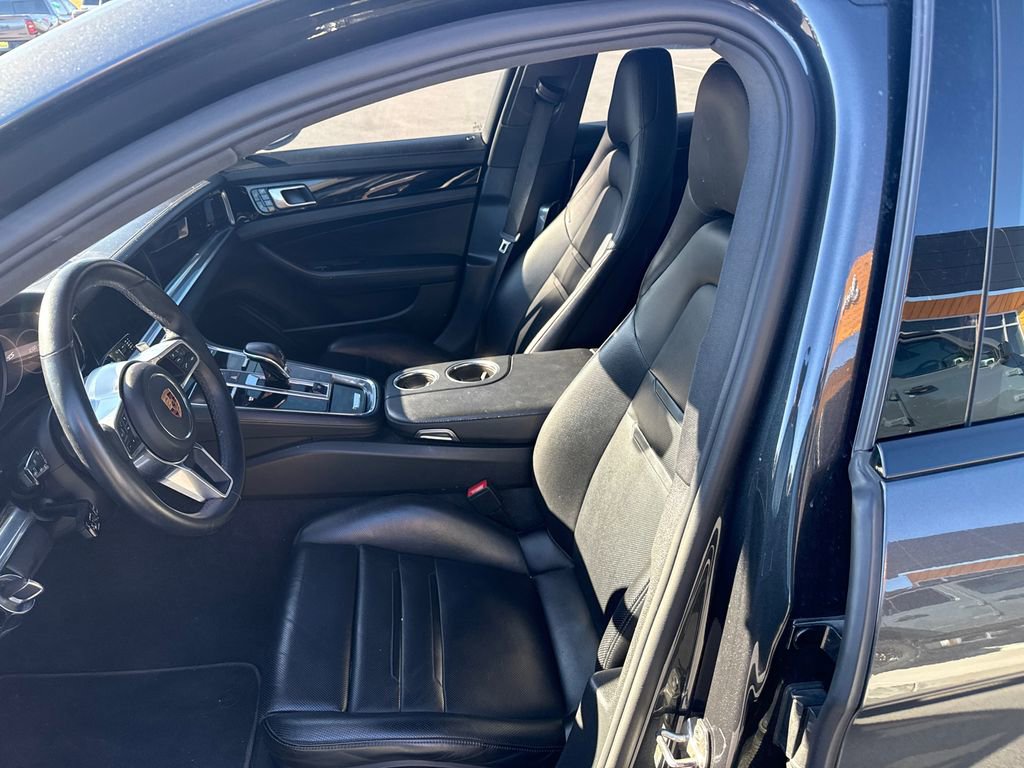 Used 2020 Porsche Panamera 4S image 8