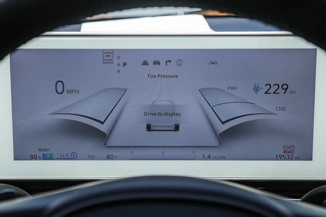 Used 2024 Hyundai Ioniq 5 SEL RWD image 25