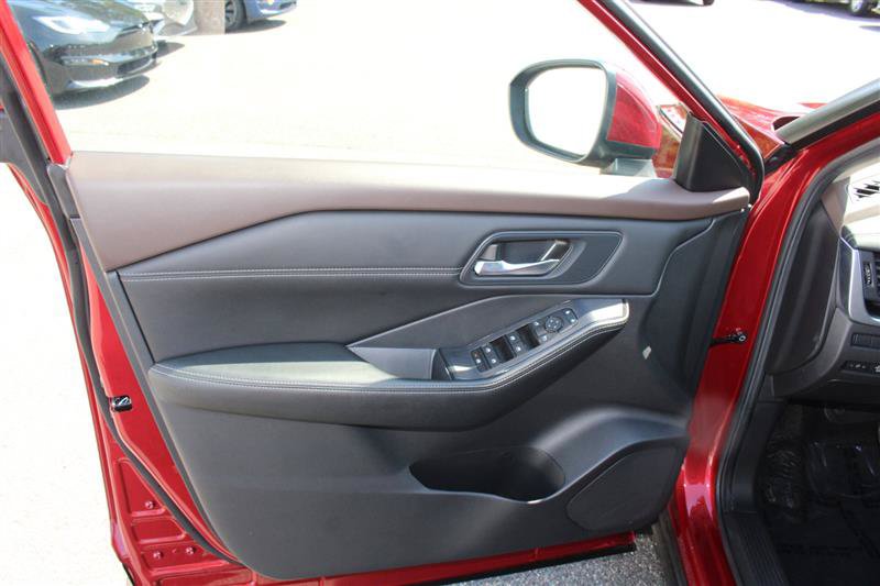 Used 2023 Nissan Rogue SV w/ SV Premium B Package AWD/4WD image 12