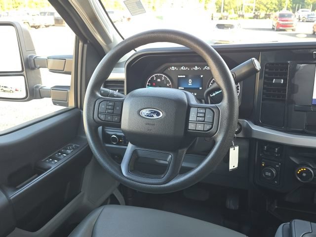 Used 2024 Ford F550 4x4 SuperCab Super Duty image 33