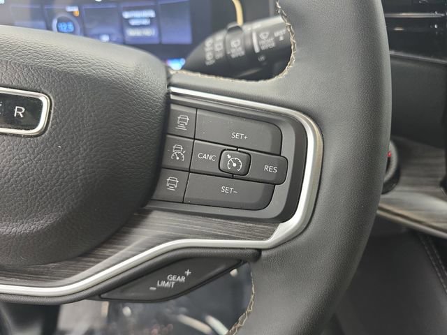 Used 2024 Jeep Wagoneer L Series II w/ Flexible Seating Group image 40