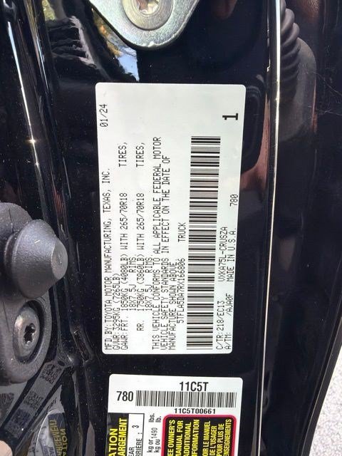 Used 2024 Toyota Tundra SR5 w/ SR5 Premium Package AWD/4WD image 4
