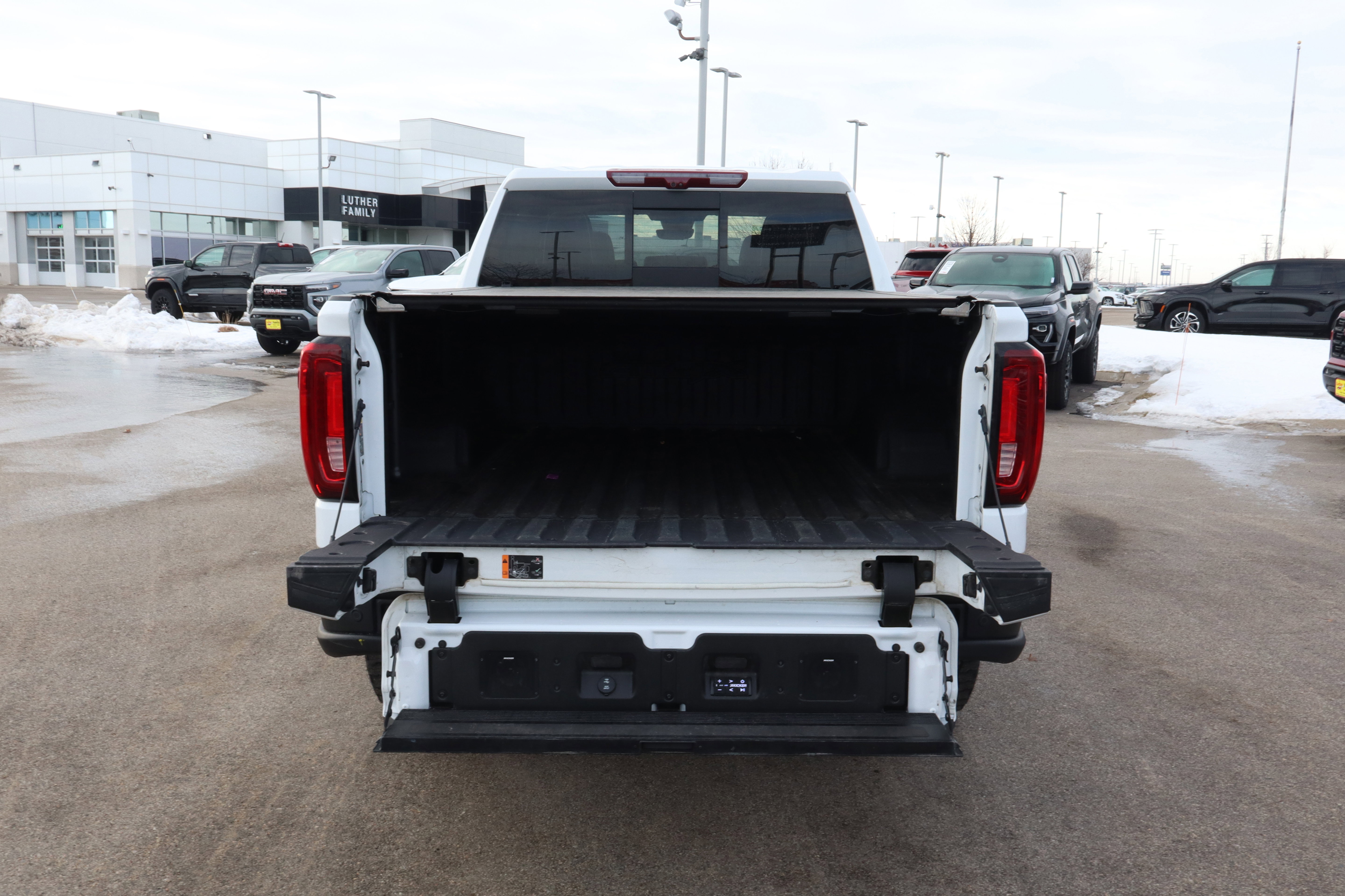 Certified 2023 GMC Sierra 1500 AT4X w/ AT4X AEV Edition image 16