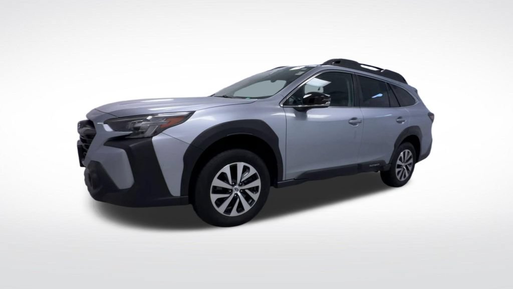 Used 2024 Subaru Outback Premium AWD/4WD image 4
