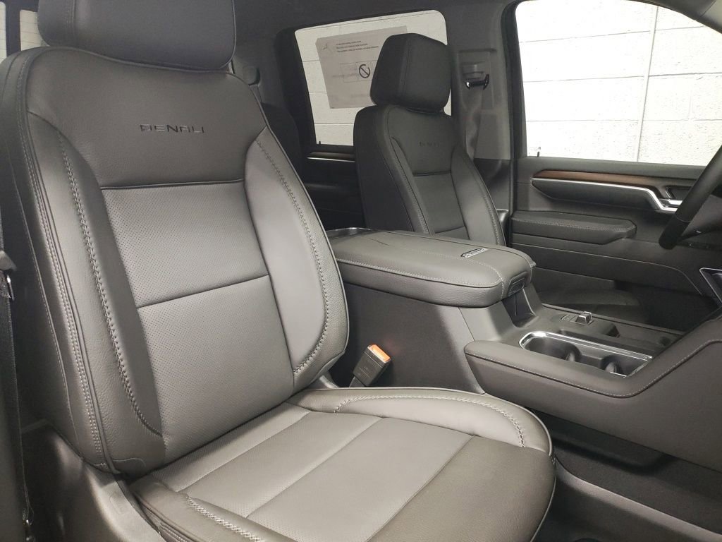 New 2026 GMC Sierra 2500 Denali w/ Denali Reserve Package AWD/4WD image 9