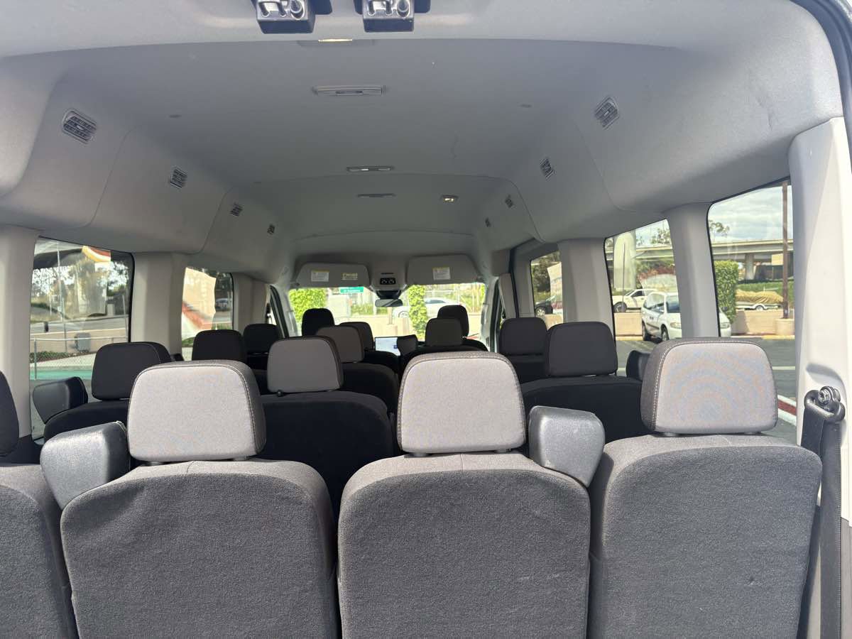 Used 2024 Ford Transit 350 XLT RWD image 17