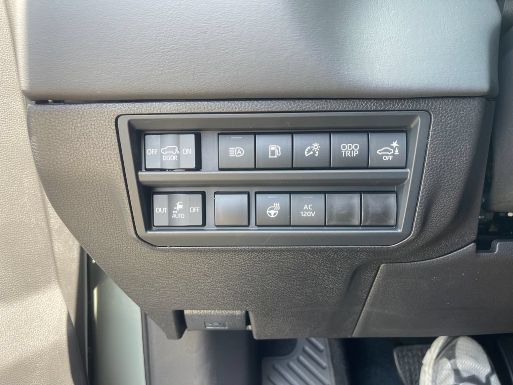 New 2026 Toyota Sequoia Platinum AWD/4WD image 21