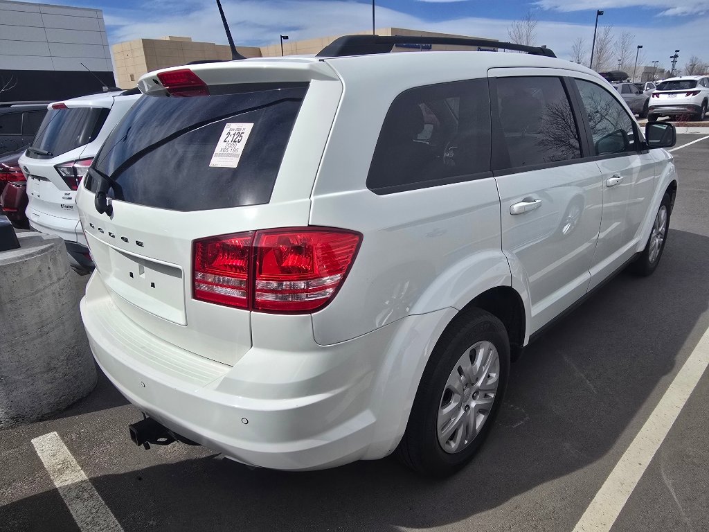 Used 2020 Dodge Journey SE image 4