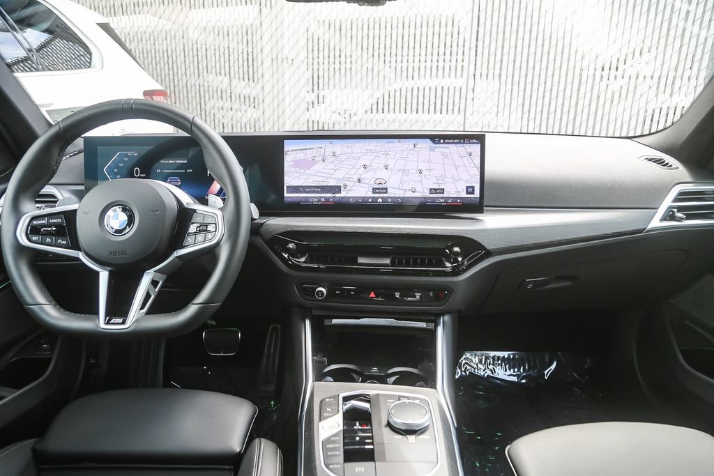 Used 2026 BMW 330i Sedan w/ M Sport Package RWD image 9