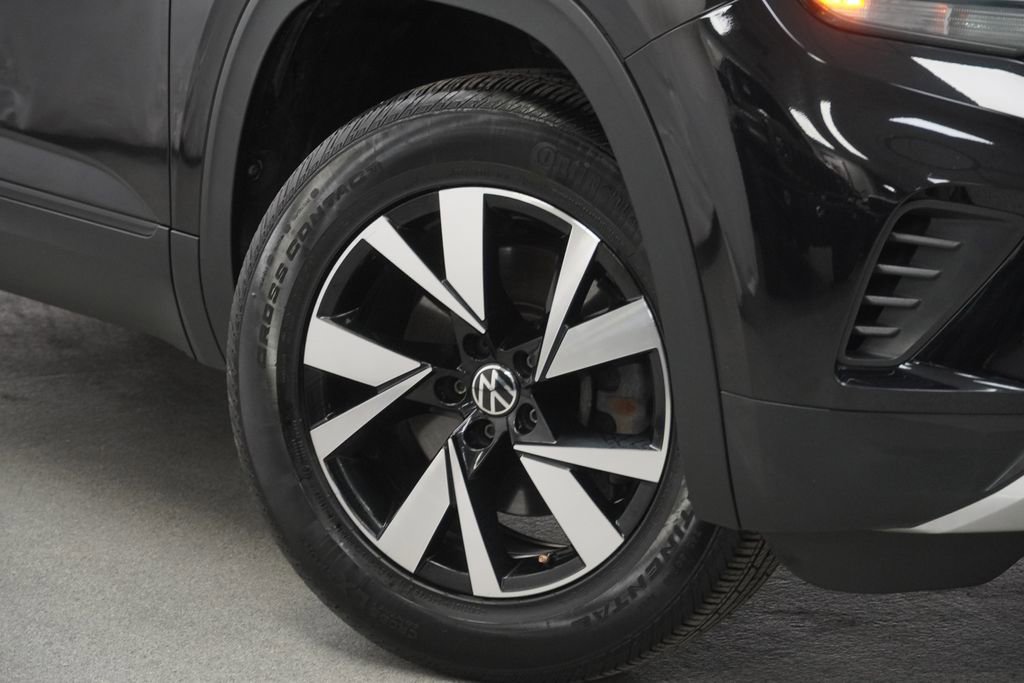 Used 2022 Volkswagen Atlas Cross Sport SE image 4