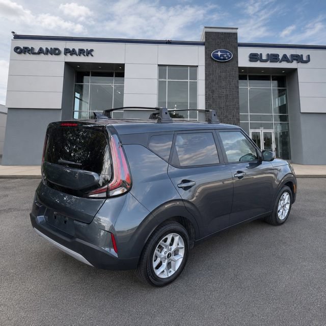 Used 2025 Kia Soul LX w/ LX Technology Package FWD image 5
