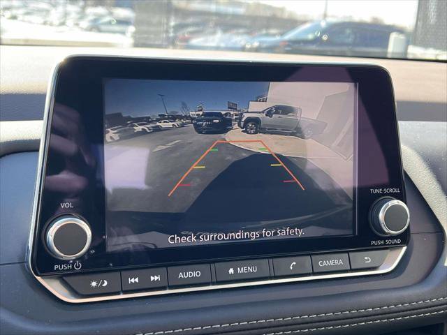 Used 2023 Nissan Rogue SV image 28