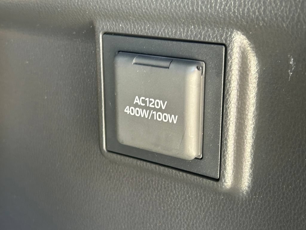 Used 2025 Lexus GX 550 w/ Accessory Package (2T) AWD/4WD image 15