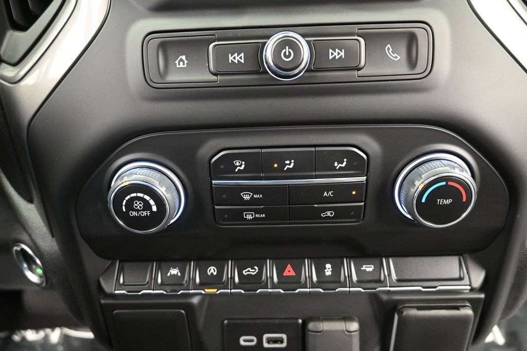 Certified 2025 Chevrolet Silverado 1500 Custom RWD image 20