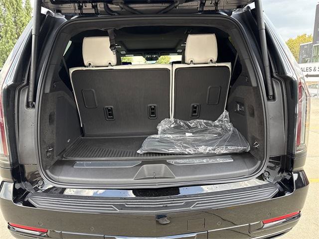 New 2025 Cadillac Escalade Sport Platinum w/ LPO, ONYX Package image 24
