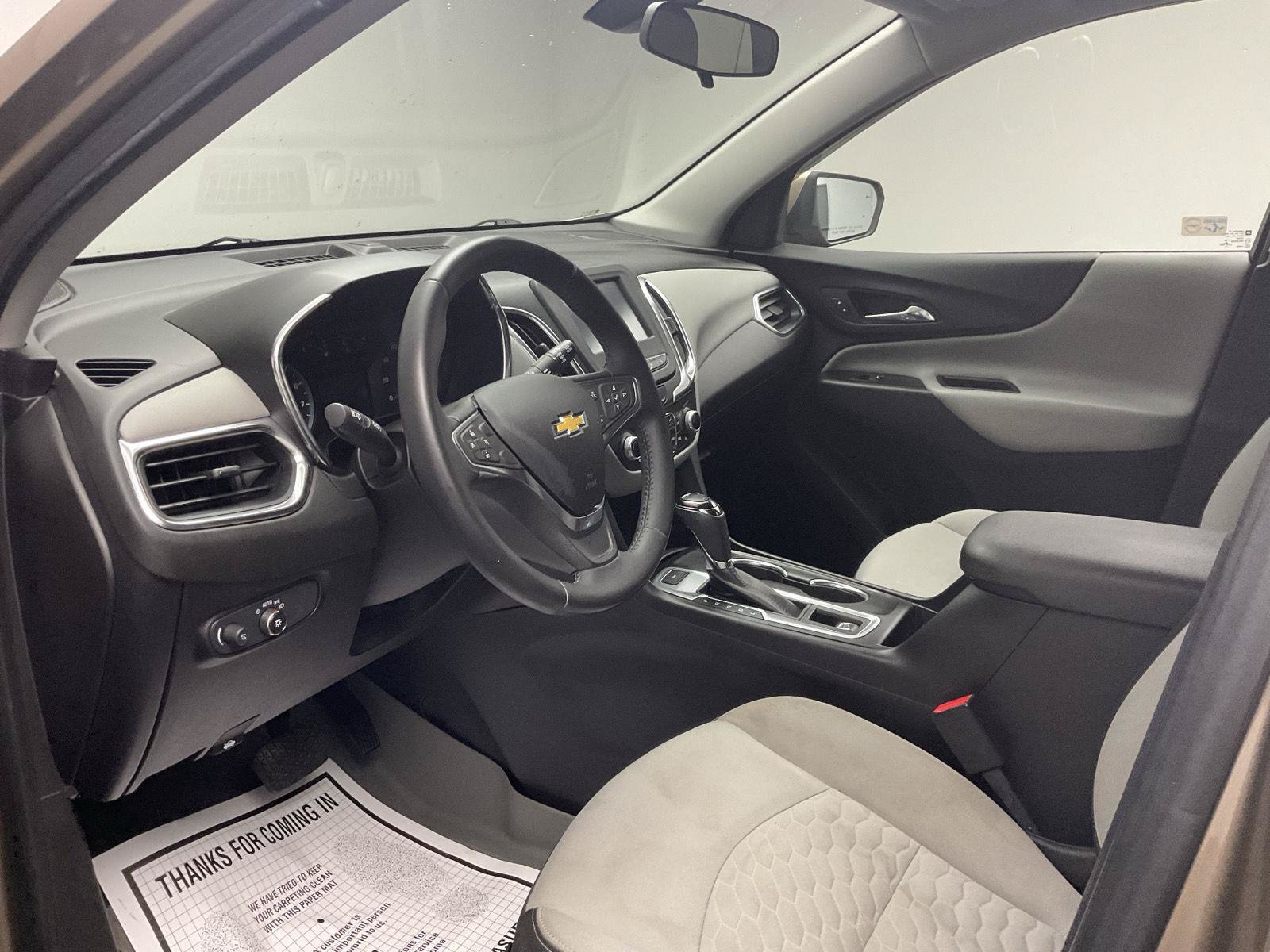 Used 2018 Chevrolet Equinox LT AWD/4WD image 11