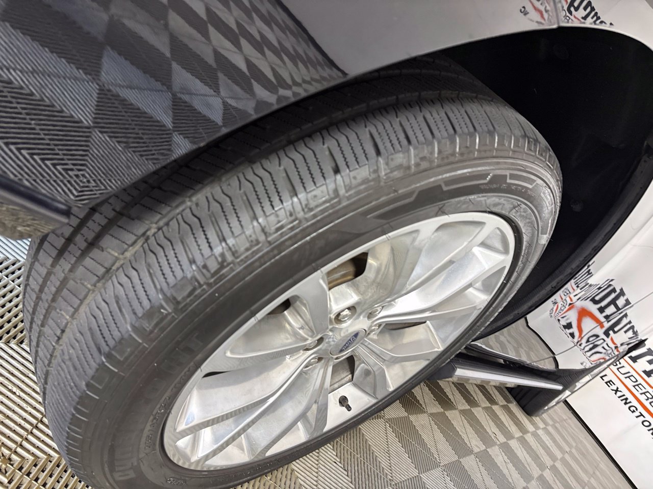 Used 2019 Ford Expedition Platinum AWD/4WD image 38
