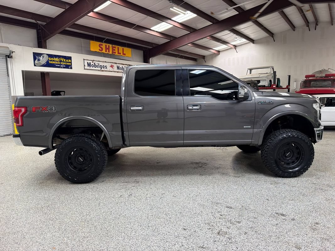 Used 2017 Ford F150 Lariat w/ Equipment Group 502A Luxury AWD/4WD image 9
