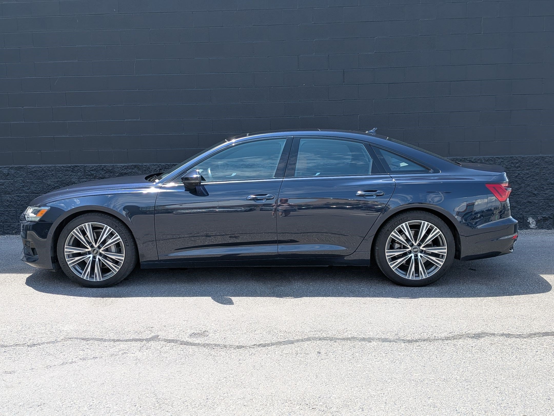 Used 2023 Audi A6 Premium Plus w/ Premium Plus Package AWD/4WD image 8