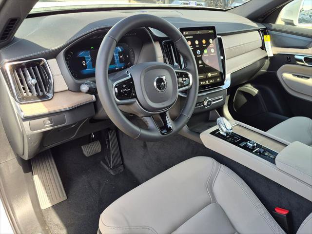 New 2026 Volvo XC90 B6 Plus w/ Protection Package AWD/4WD image 7