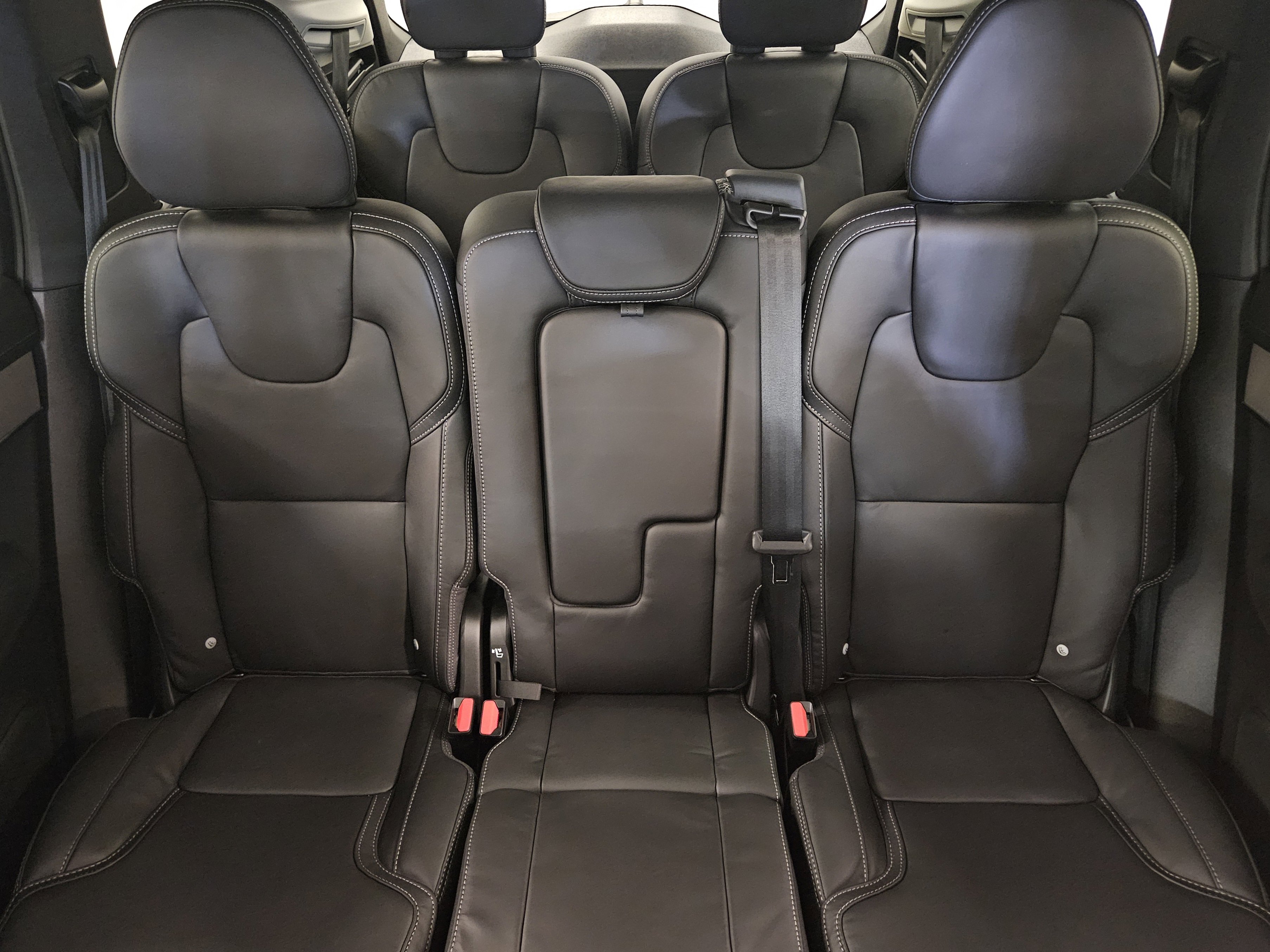 New 2026 Volvo XC90 B6 Ultra w/ Protection Package image 43